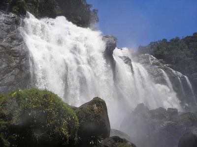 Imagem mostra Cachoeira do Elefante 