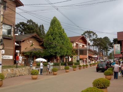 Imagem mostra a cidade de Monte Verde