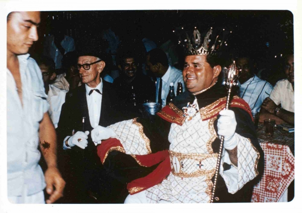 Rei Momo coroado em Pernambuco no ano de 1953. Foto: Katarina Real (Arquivo Fundação Joaquim Nabuco) 